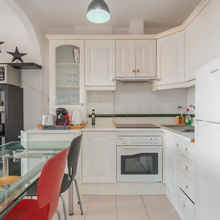 Apartment Zomero, Seaview & Wifi & Pool