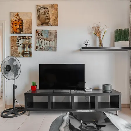 Zomero, Seaview & Wifi & Pool * Costa Del Silencio