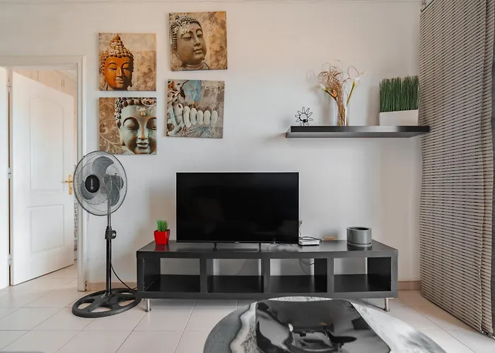 Zomero, Seaview & Wifi & Pool * Costa del Silencio