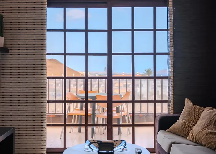 Zomero, Seaview & Wifi & Pool * Costa Del Silencio